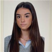 Soy estudiante universitaria con capacidad didáctica y dedicación